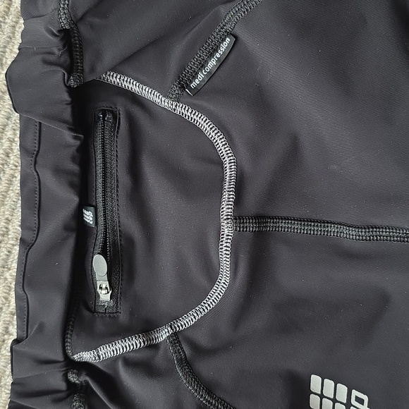 CEP Compression Bundle SIZE Small - Picture 5 of 5